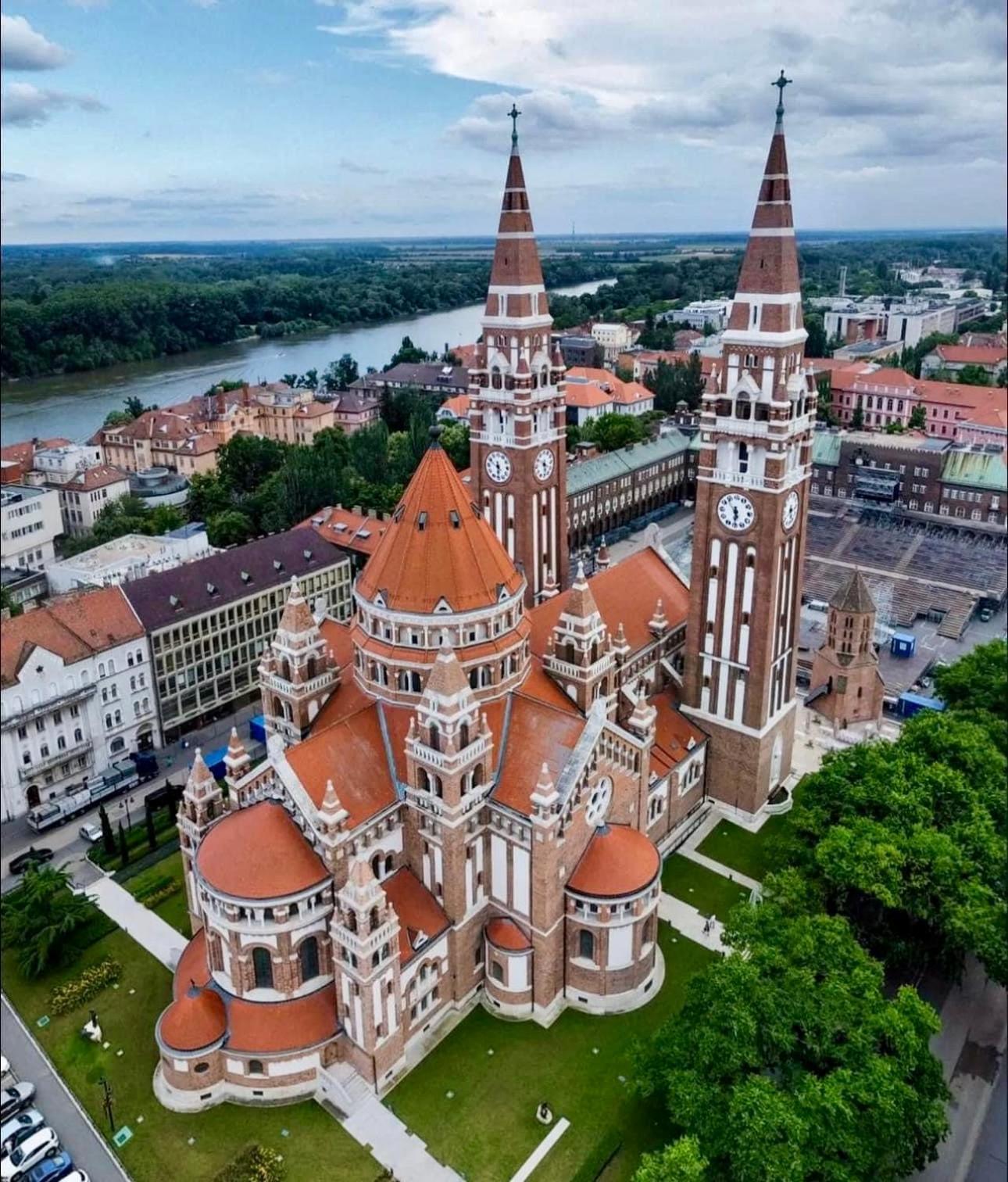 St3 Apartman Szeged Ngoại thất bức ảnh