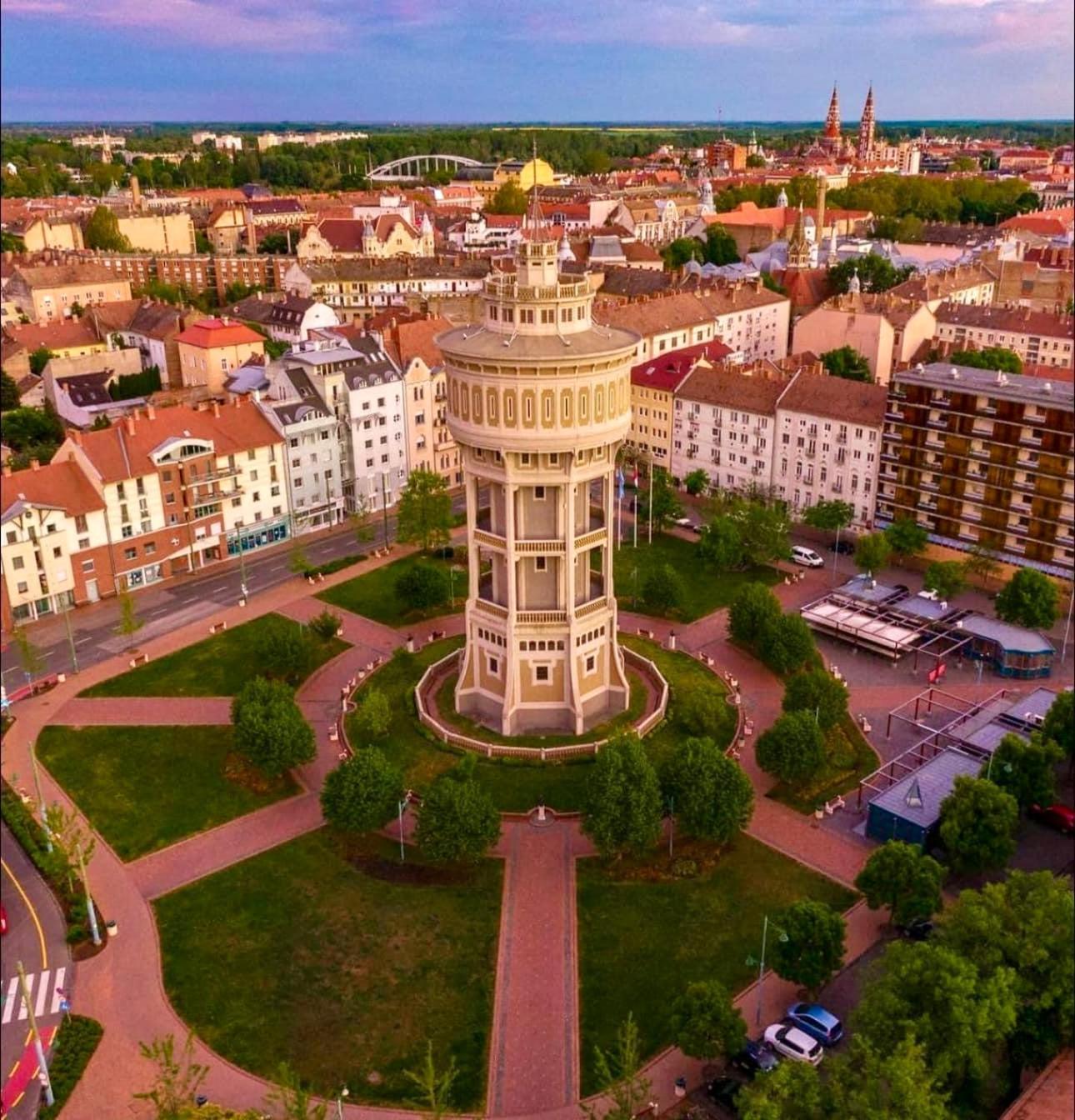 St3 Apartman Szeged Ngoại thất bức ảnh